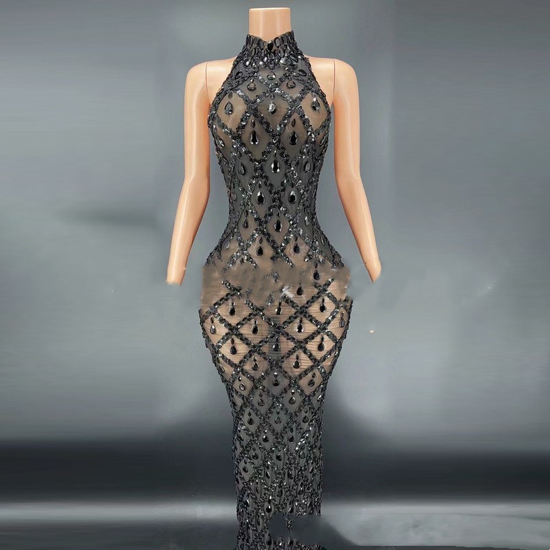 Elegant jumpsuits for women made with organza and spandex