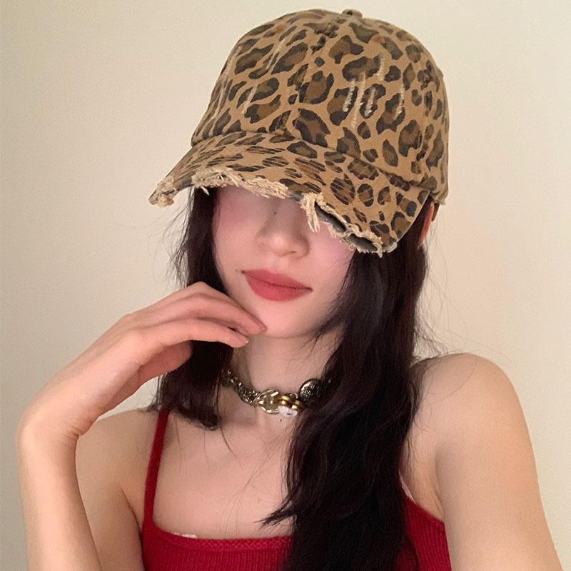 embroidered women’s sun hats