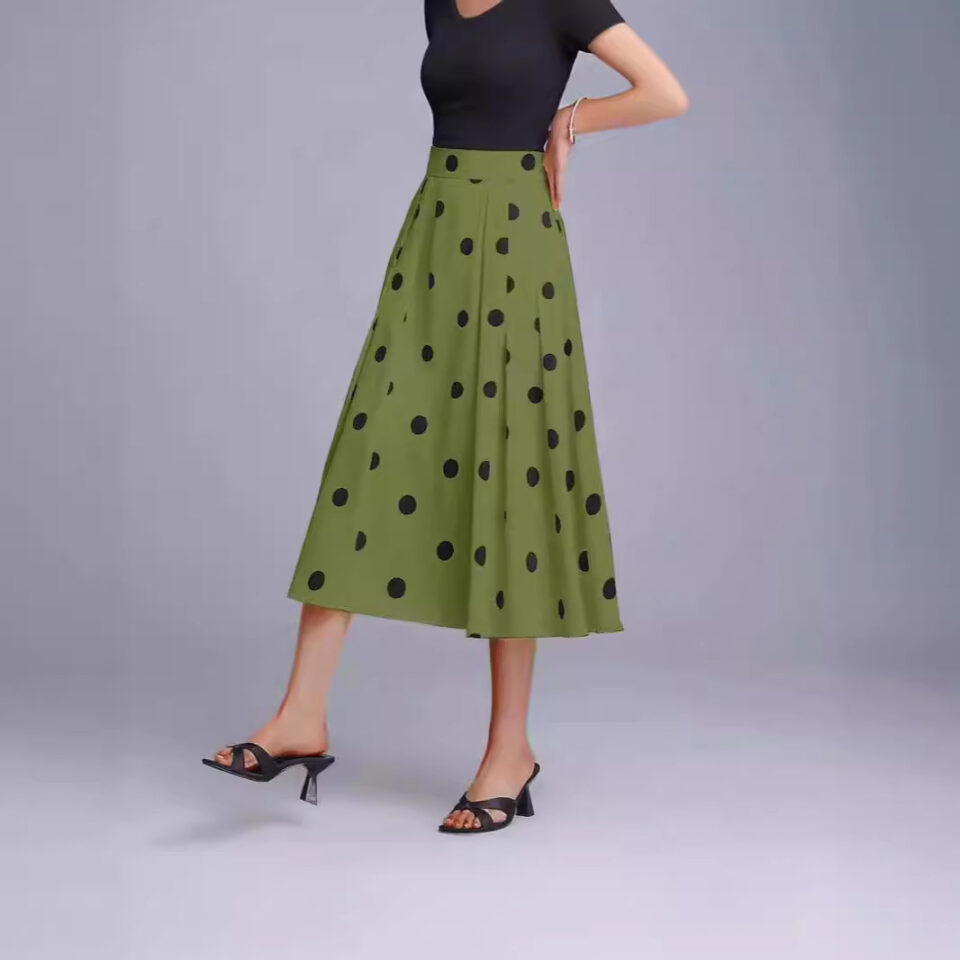 Mid-length A-line skirt with skirting boards detail