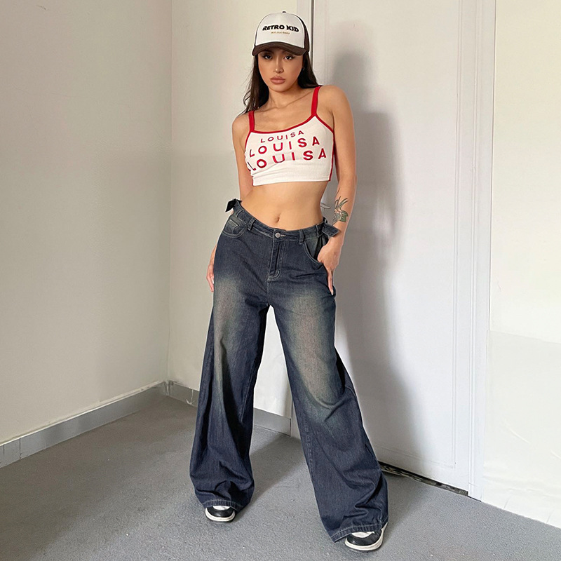 Loose cargo jeans women for a relaxed, oversized look